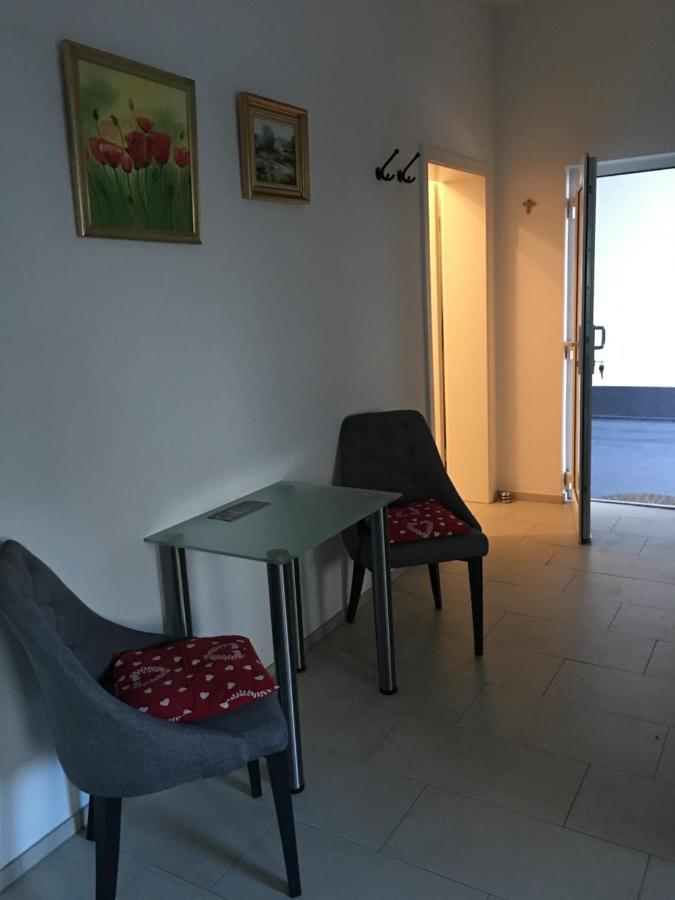 Ferienwohnung Kleine Auszeit Bad Neuenahr-Ahrweiler Bagian luar foto