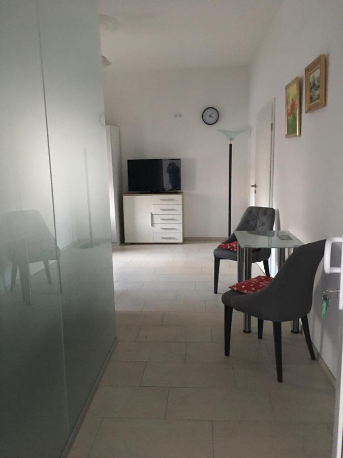 Ferienwohnung Kleine Auszeit Bad Neuenahr-Ahrweiler Bagian luar foto